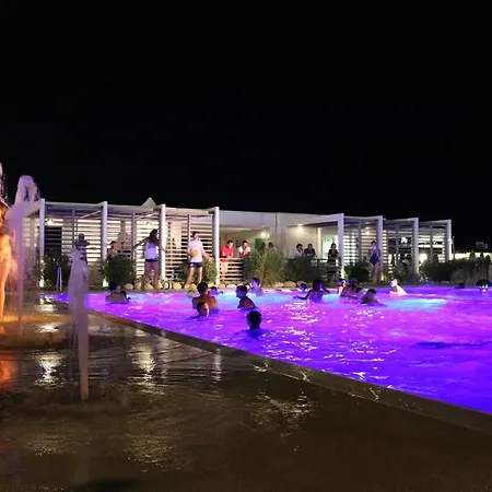 Bristol - A 30 Mt Dalla 3* 米萨诺阿德里亚蒂科