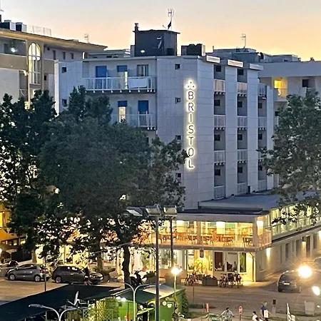 فندق Bristol - A 30 Mt Dalla ميسانو ادرياتيكو