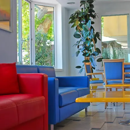 Otel Bristol - A 30 Mt Dalla Misano Adriatico