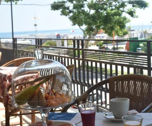 Bristol - A 30 Mt Dalla 3* ميسانو ادرياتيكو