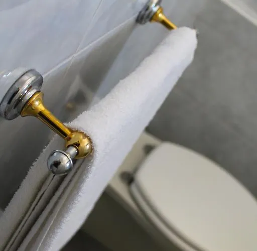 Bristol - A 30 Mt Dalla 미사노아드리아티코