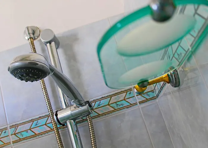 Bristol - A 30 Mt Dalla 3* 미사노아드리아티코