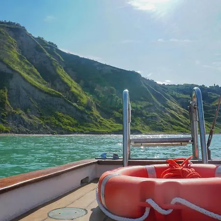 Bristol - A 30 Mt Dalla 3*