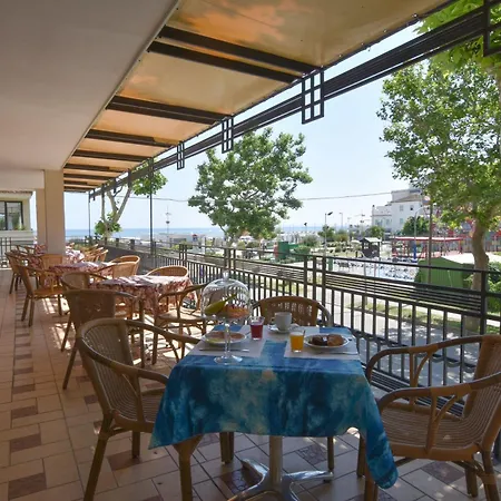 Bristol - A 30 Mt Dalla 3* Misano Adriatico