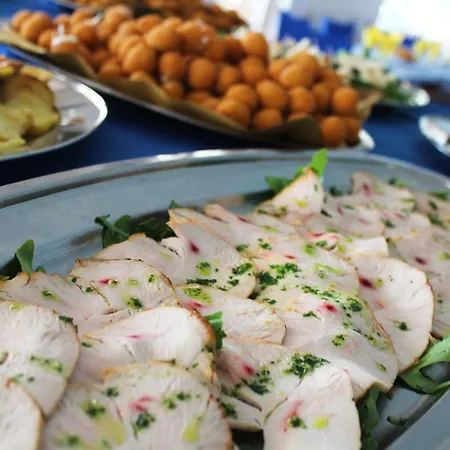 Hotel Bristol - A 30 Mt Dalla