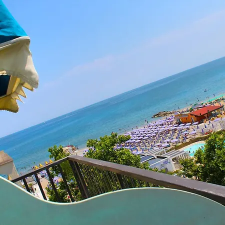 Bristol - A 30 Mt Dalla 3*