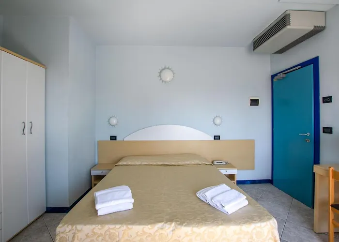 Hotell Bristol - A 30 Mt Dalla