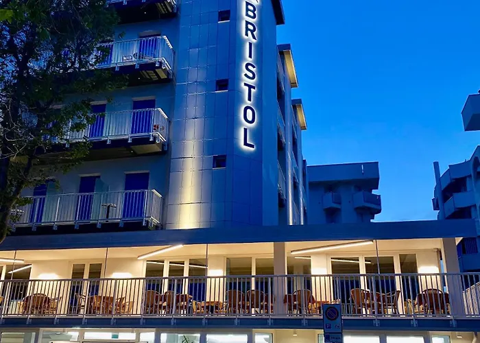 Bristol - A 30 Mt Dalla ميسانو ادرياتيكو