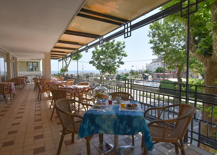 Bristol - A 30 Mt Dalla 3* Misano Adriatico