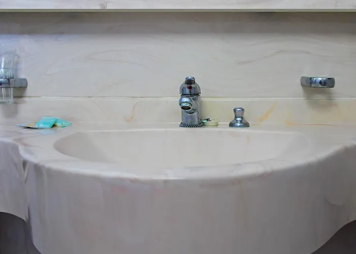 Bristol - A 30 Mt Dalla 3*