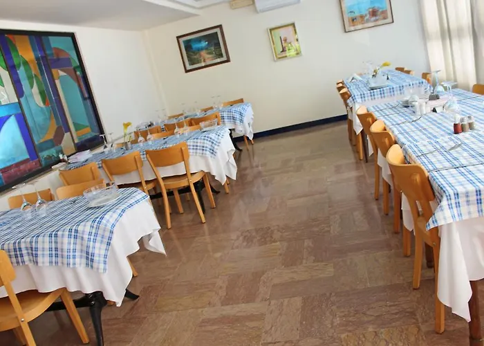 Bristol - A 30 Mt Dalla Hotell Misano Adriatico