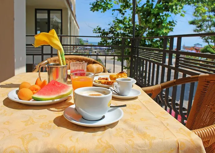 Hotell Bristol - A 30 Mt Dalla