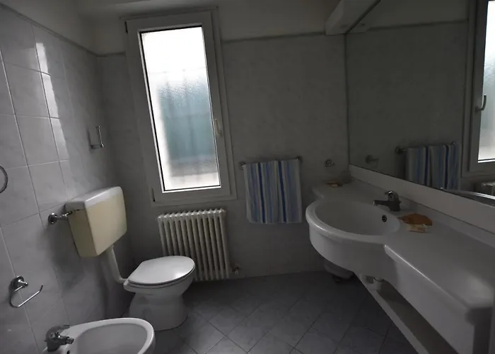 Bristol - A 30 Mt Dalla Hotell Misano Adriatico